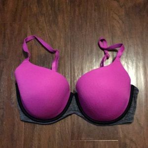PINK Victoria’s Secret Lightly Lined Bra